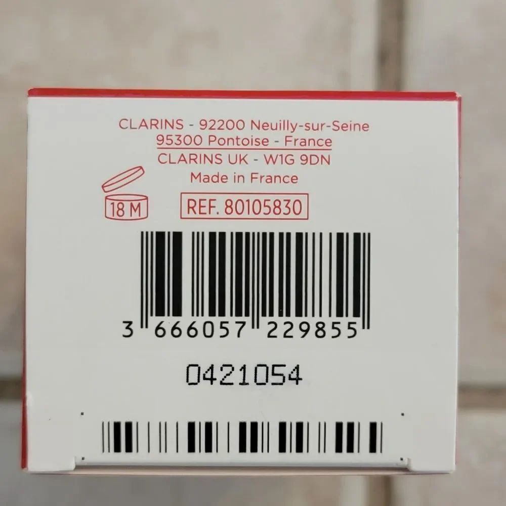 Clarins Bright Plus Advanced Serum - White and Red - Picture 5 of 5